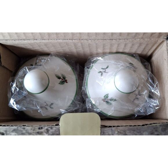 Spode Christmas Tree Spice Jars | Set of 2  | Made of Fine Porcelain | 4.5 Inch - Picture 4 of 13